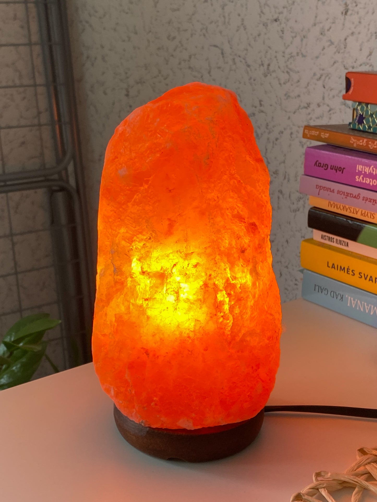 Himalajų natūralių druskų šviestuvas