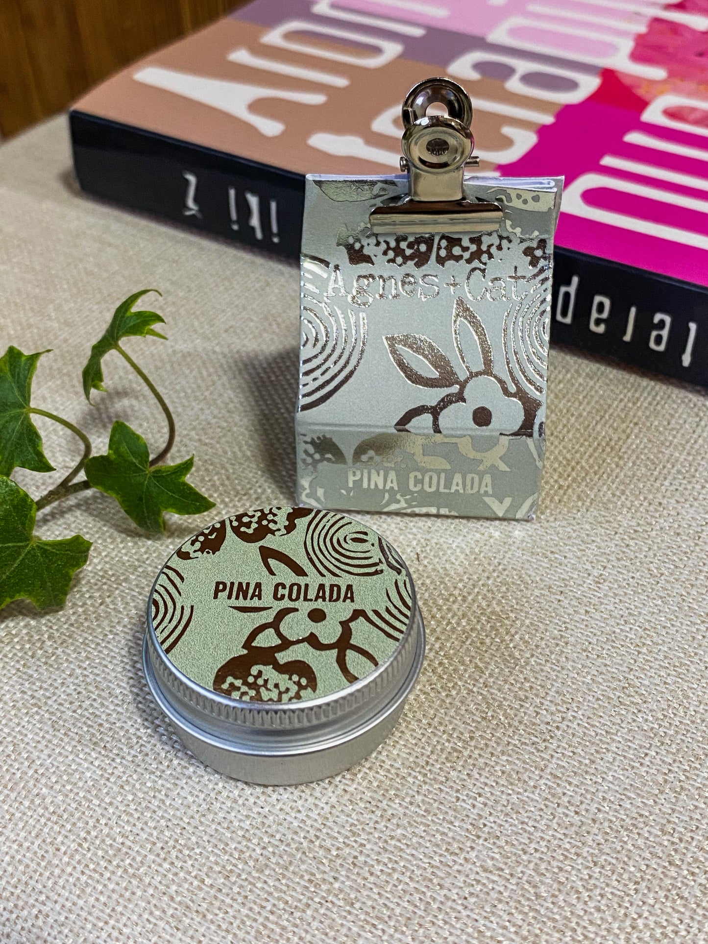 Natūralūs drėkinantys lūpų balzamai