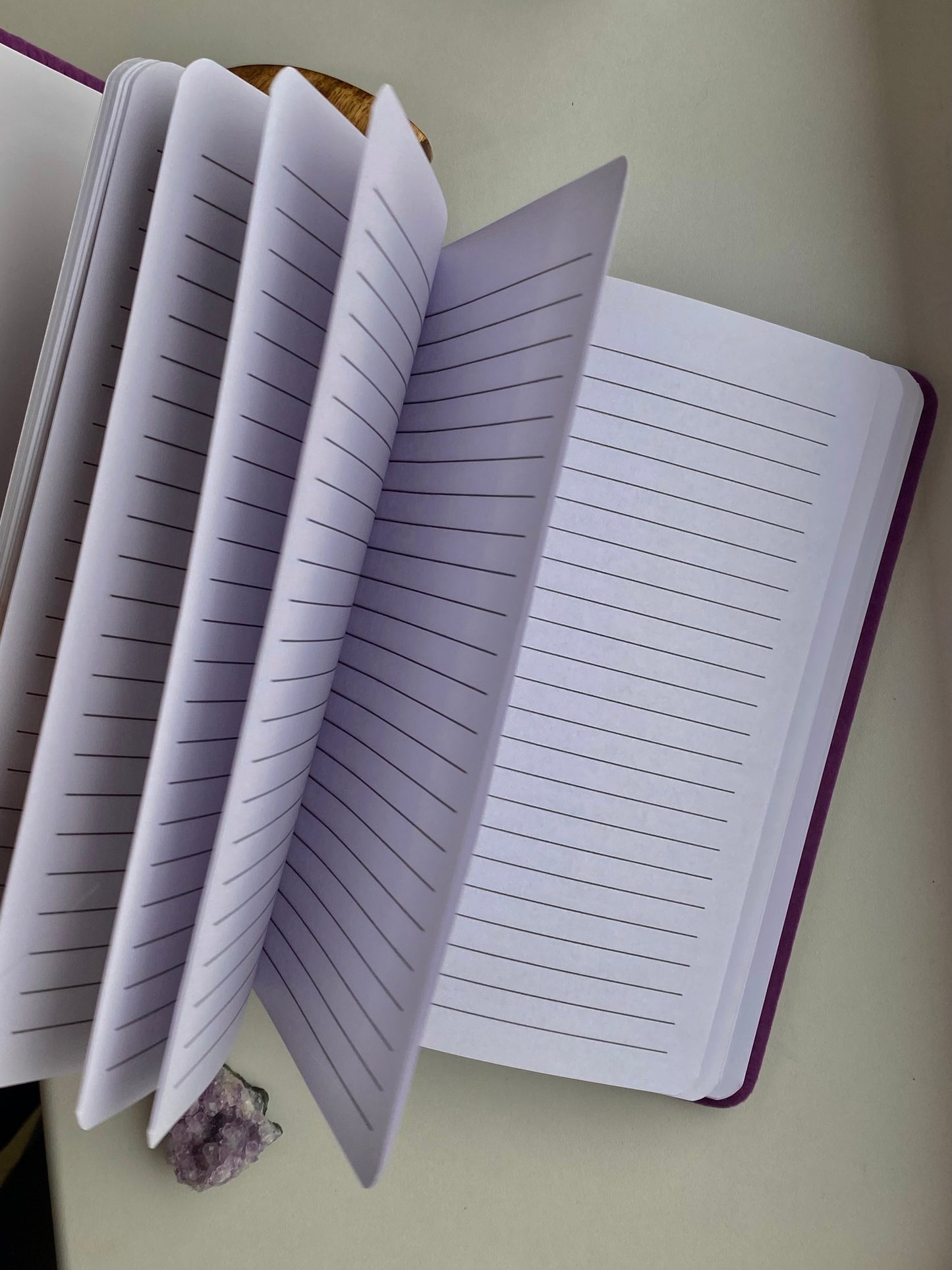 Užrašinė linijomis "Create Magic"