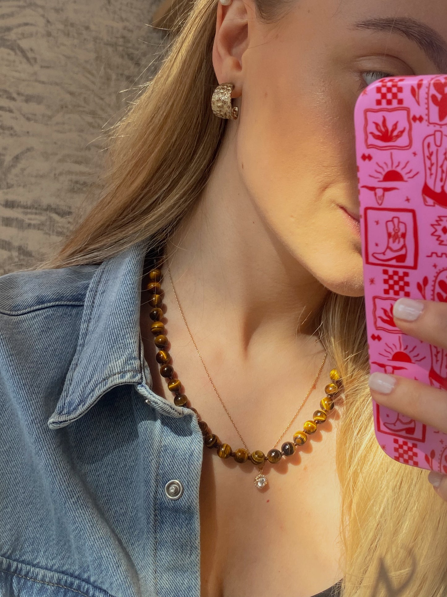 Grandinėlė puošta tigro akies kristalais