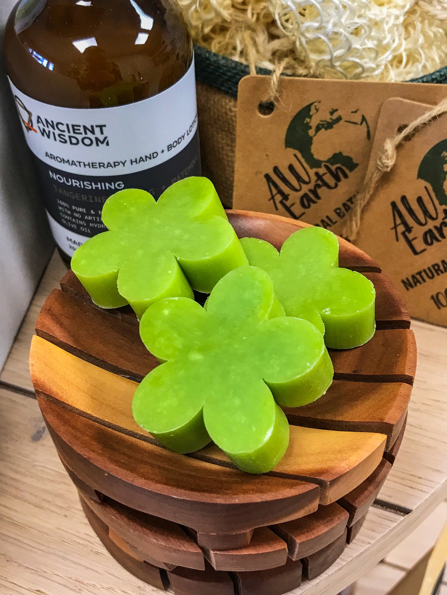 Medinė muilinė, apvali