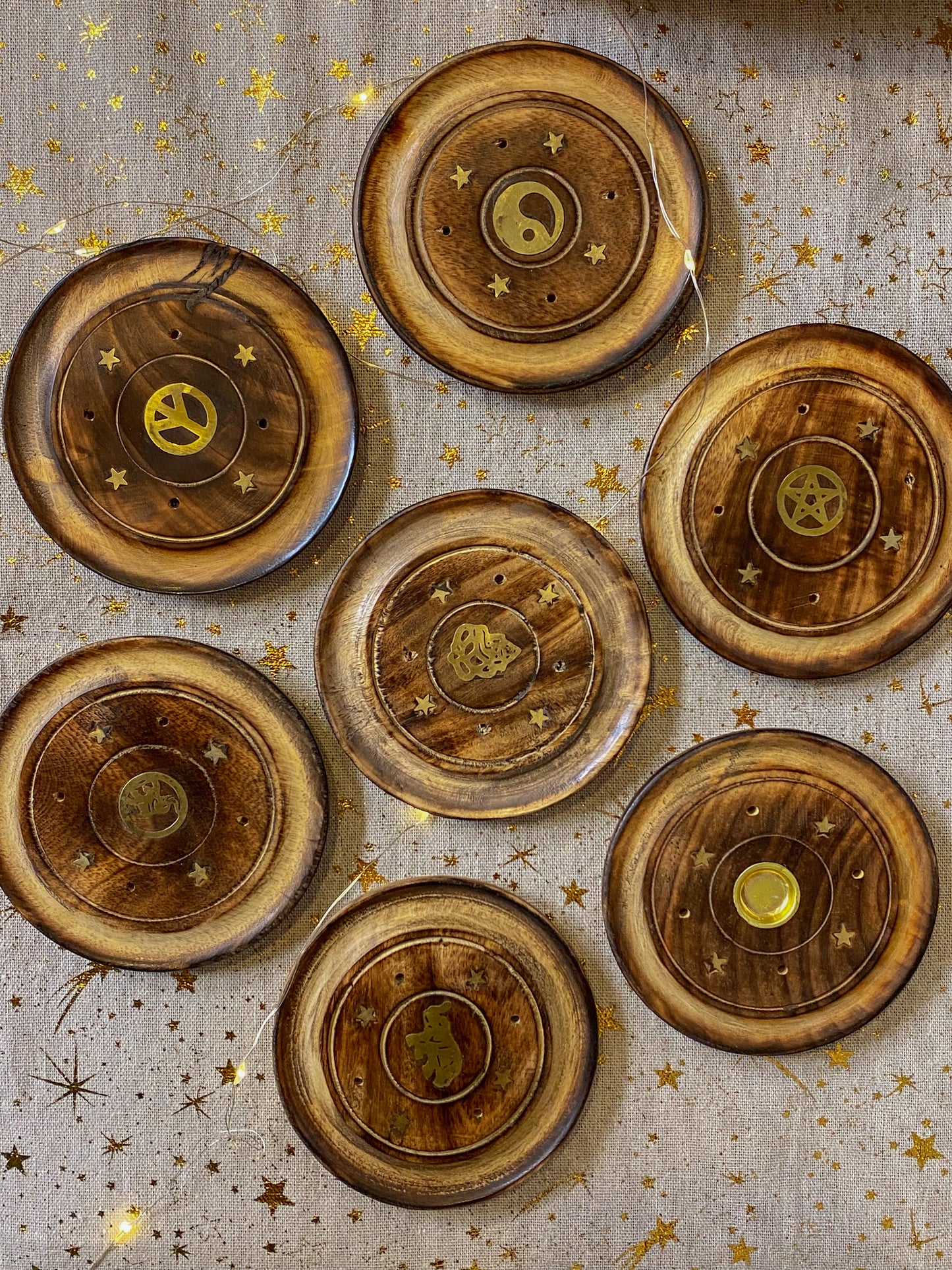 Medinė apvali smilkalinė