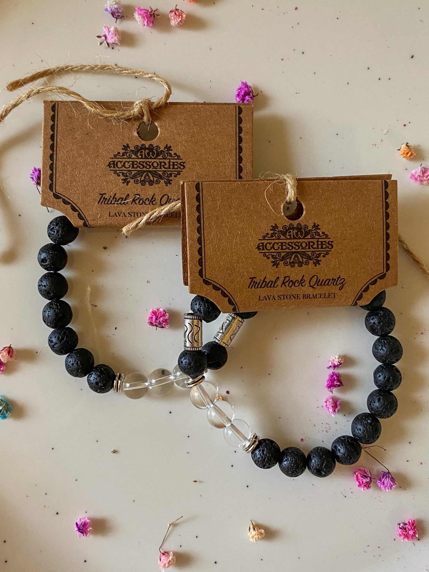 Lavos akmens ir skaidriojo kvarco apyrankė