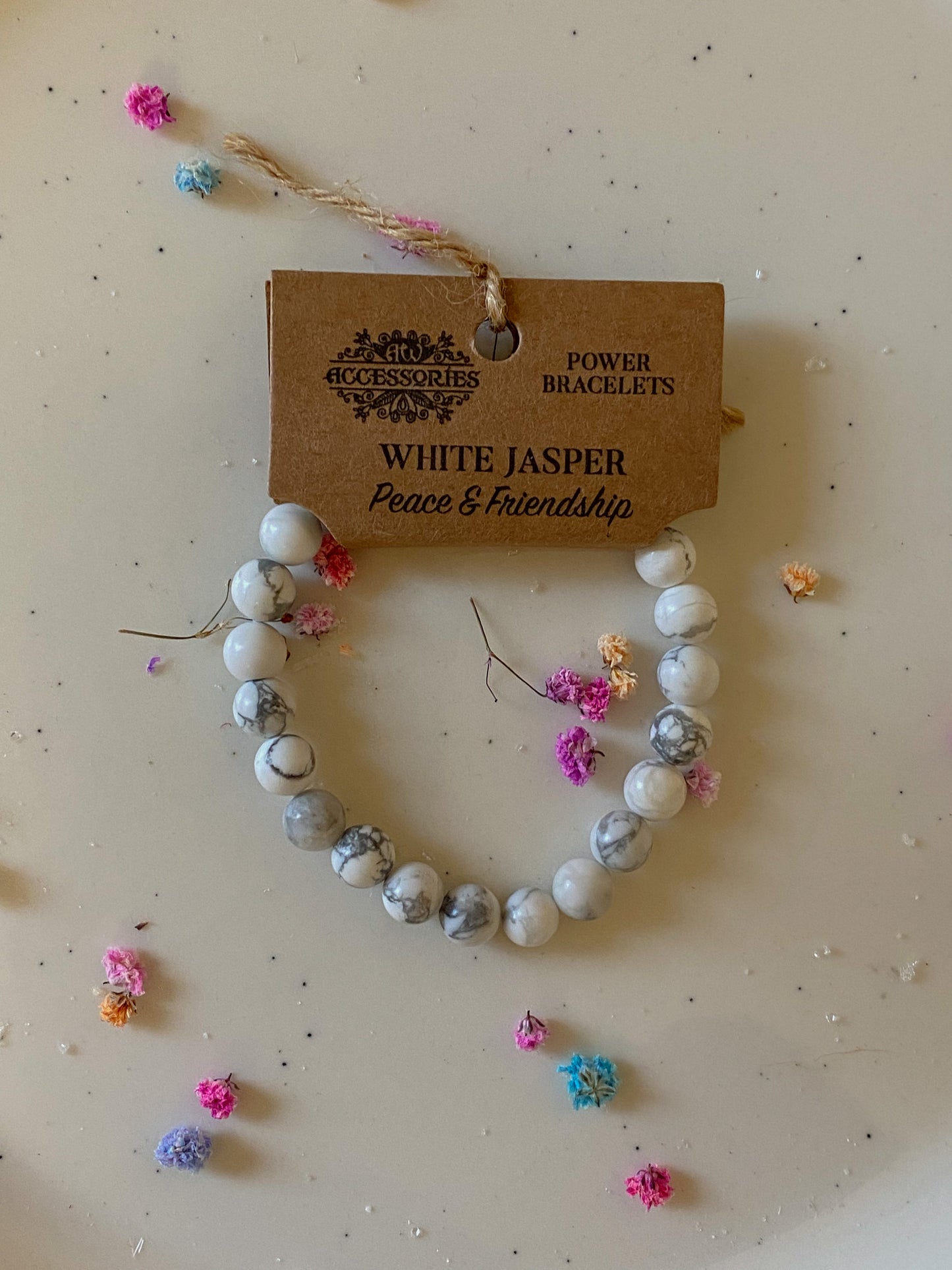 Baltojo jaspio apyrankė "Taika ir draugystė"