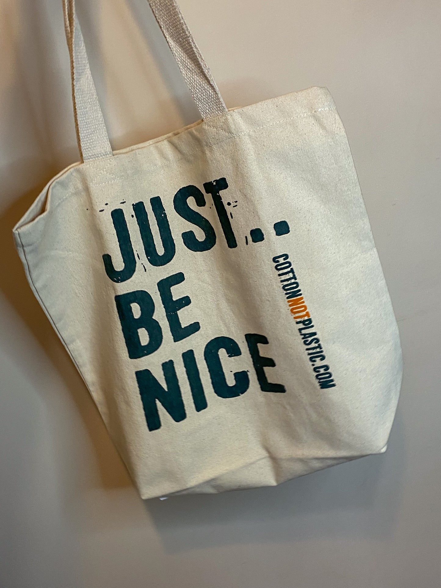 Medvilninis krepšys “Just be nice”