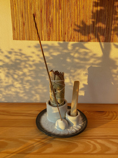 Keramikinė smilkalinė palo santo ir smilkymo lazdelėms