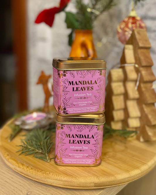 Prieskoninis chai karšto šokolado užpilas