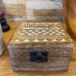 Balinto medžio dėžutė su actekų raštu